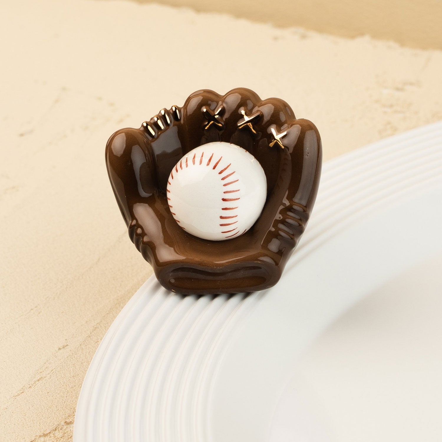 baseball mitt with baseball mini
